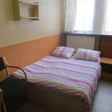 Hostel Monty Ricany (Central Bohemian) Exterior photo